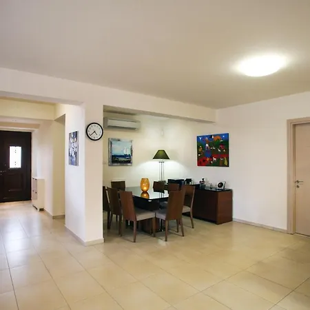 Leonidas Villa Protaras