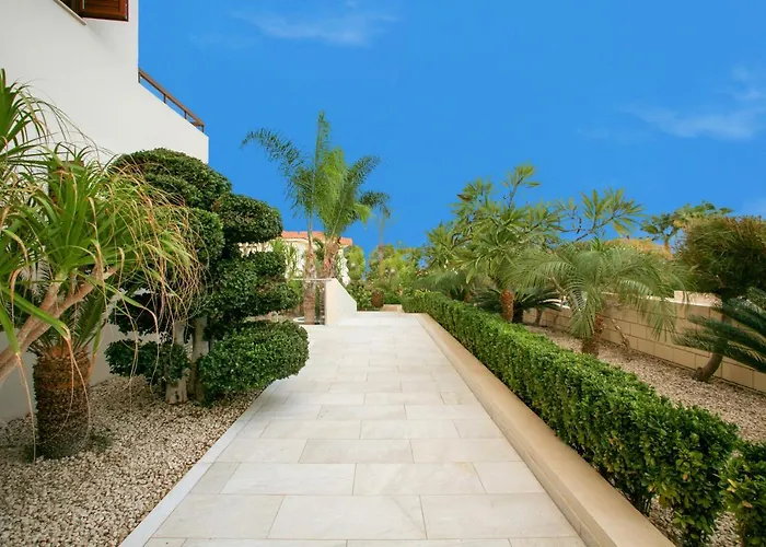 Leonidas Villa Protaras