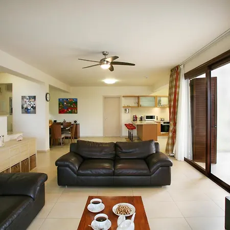 Villa Leonidas *